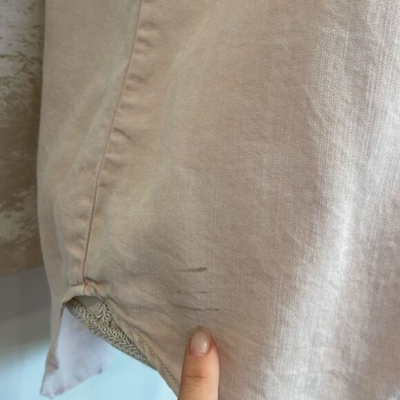 💕SO SOFT💕 Light Pink Hi-Lo Button Down 100% Tencel - Picture 4 of 9